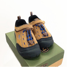 美國人氣戶外品牌Keen戶外露營行山登山運動鞋童鞋---Brown