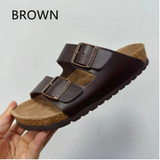Birkenstock人氣經典雙帶露趾拖鞋--Brown